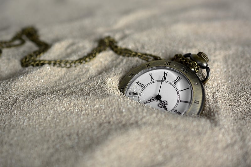 Time-Warp Capsule